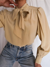 Load image into Gallery viewer, &quot;Sand&quot; silk shirt
