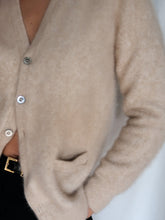 Load image into Gallery viewer, &quot;Lina&quot; cashmere cardigan
