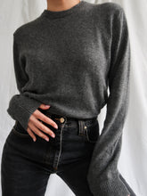 Load image into Gallery viewer, &quot;London&quot; cashmere jumper
