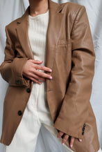 Load image into Gallery viewer, &quot;Caramel&quot; leather blazer
