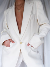 Load image into Gallery viewer, &quot;Ivory&quot; wool blazer
