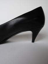 Load image into Gallery viewer, SAINT LAURENT heels
