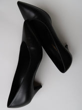 Load image into Gallery viewer, SAINT LAURENT heels
