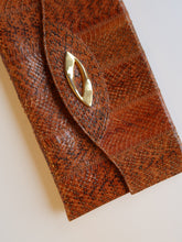 Load image into Gallery viewer, &quot;Lina&quot; cake leather clutch
