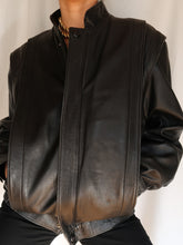 Load image into Gallery viewer, 90&#39; leather jacket
