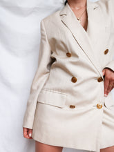 Load image into Gallery viewer, &quot;Lina&quot; beige blazer
