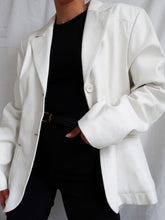 Load image into Gallery viewer, &quot;Blanca&quot; leather blazer
