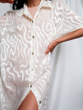 Load image into Gallery viewer, &quot;Waves&quot; long shirt

