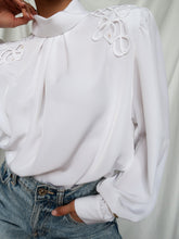 Load image into Gallery viewer, &quot;Noa&quot; vintage shirt
