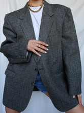 Load image into Gallery viewer, &quot;Mr Grey&quot; vintage blazer
