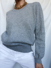 Load image into Gallery viewer, &quot;Nina&quot; pure cashmere jumper
