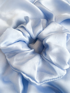 "Azul" silk scrunchie