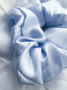 "Azul" silk scrunchie