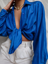 Load image into Gallery viewer, &quot;Helene&quot; silk shirt
