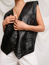 Load image into Gallery viewer, &quot;Morgan&quot; Leather vest
