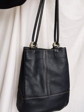 Load image into Gallery viewer, Leather bucket bag
