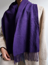 Load image into Gallery viewer, Cashmere purple scarf
