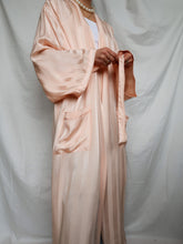 Load image into Gallery viewer, « Capri » silk kimono

