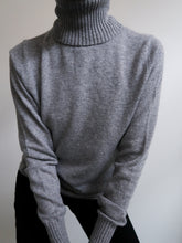 Load image into Gallery viewer, Cashmere turtleneck
