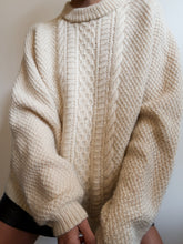 Load image into Gallery viewer, Wool knit jumper
