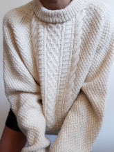 Load image into Gallery viewer, Wool knit jumper
