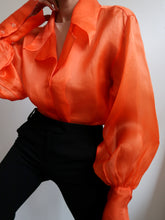 Load image into Gallery viewer, &quot;Serena&quot; silk shirt
