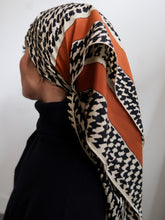 Load image into Gallery viewer, &quot;Scarf ace&quot; silk scarf
