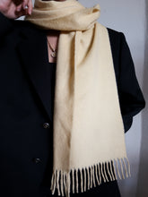 Load image into Gallery viewer, &quot;St-moritz&quot; cashmere scarf
