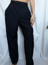 Load image into Gallery viewer, &quot;Kate&quot; classic pants
