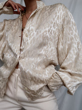 Load image into Gallery viewer, &quot;Niyah&quot; satin blouse
