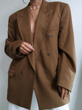 Load image into Gallery viewer, &quot;Salama&quot; wool and cashmere blazer
