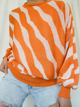 Load image into Gallery viewer, &quot;Heat waves&quot; knitted jumper

