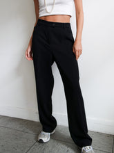 Load image into Gallery viewer, &quot;Classic&quot; black pants
