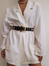 Load image into Gallery viewer, &quot;Cali&quot; white blazer
