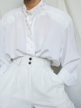 Load image into Gallery viewer, &quot;Daisy&quot; pearls blouse
