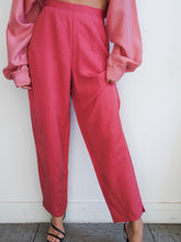 Load image into Gallery viewer, « Puccino » raspberry pants
