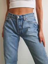 Load image into Gallery viewer, 501 LEVI&#39;S pants
