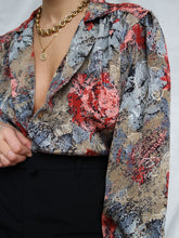 Load image into Gallery viewer, Amy satin shirt
