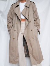 Load image into Gallery viewer, “Lisa” trench coat (M men)
