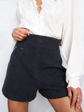 Load image into Gallery viewer, LEE COOPER knitted short (38/40) - lallasshop

