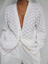 Load image into Gallery viewer, &quot;Snow&quot; knitted cardigan (M)
