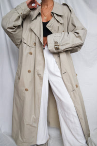 HUGO BOSS trench coat (M/L men)
