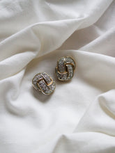 Load image into Gallery viewer, &quot;infinity&quot; clip on earrings
