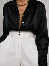 Load image into Gallery viewer, « Emma » satin shirt

