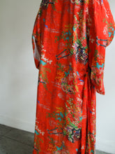 Load image into Gallery viewer, “Tokyo” kimono
