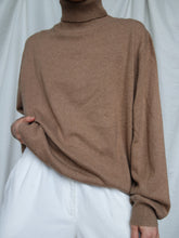 Load image into Gallery viewer, &quot;Royals&quot; cashmere and silk jumper
