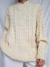 Load image into Gallery viewer, &quot;Creamy&quot; knitted jumper (L)
