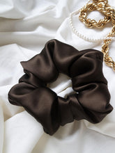 Load image into Gallery viewer, &quot;Iced cokoa&quot; silk scrunchie - lallasshop

