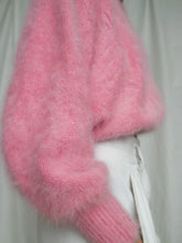 Load image into Gallery viewer, Pink angora knitted jumper
