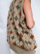 Load image into Gallery viewer, &quot;Rita&quot; knitted vest
